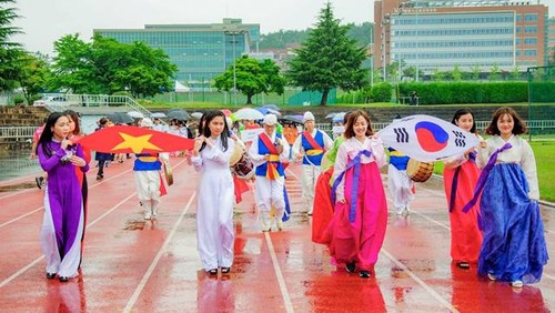 Người Việt tại Daejeon gìn giữ giá trị truyền thống và quảng bá văn hóa Việt - ảnh 5