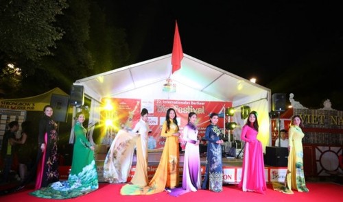 Công ty Asia Sky Tours của người Việt tham dự Liên hoan Bia quốc tế lần thứ 22 tại Berlin - ảnh 3