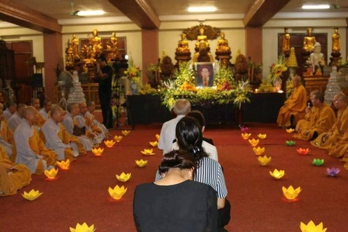 Chư tăng, phật tử Lào – Việt tại Lào cầu siêu, tưởng niệm Chủ tịch nước Trần Đại Quang - ảnh 2
