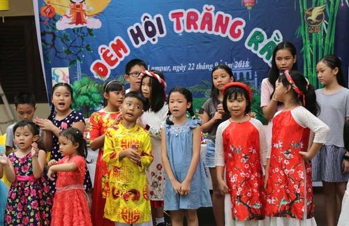 Trẻ em Việt Nam tại Malaysia vui Tết Trung thu - ảnh 1