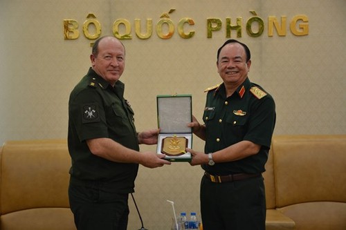 Tăng cường chia sẻ kinh nghiệm gìn giữ hòa bình giữa Nga và Việt Nam - ảnh 1
