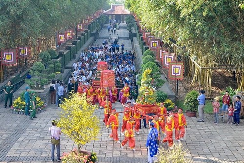 Thành phố Hồ Chí Minh tổ chức Lễ dâng cúng bánh tét Quốc tổ Hùng Vương - ảnh 1