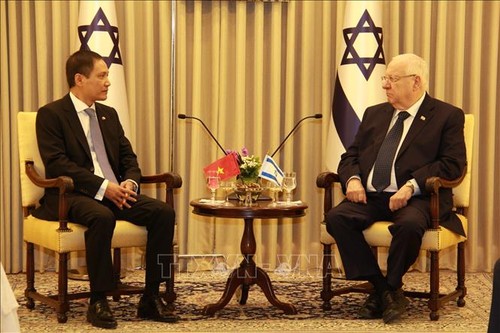 Đại sứ Việt Nam Đỗ Minh Hùng trình Quốc thư lên Tổng thống Israel - ảnh 1