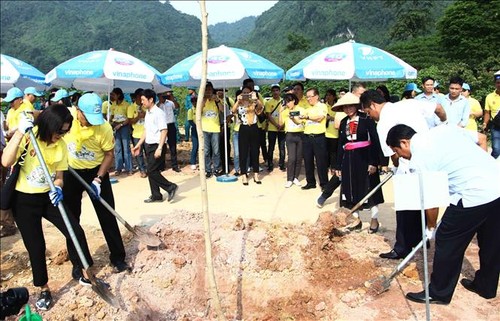 Đại sứ quán Thái Lan tổ chức hoạt động thiện nguyện tại Thái Nguyên - ảnh 1