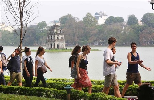 Trên 270 nghìn lượt khách du lịch đến Hà Nội dịp nghỉ lễ Quốc khánh 2/9 - ảnh 1