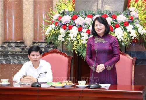 Phó Chủ tịch nước Đặng Thị Ngọc Thịnh tiếp đoàn người có công Cà Mau - ảnh 1
