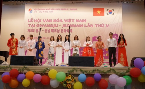 Lễ hội văn hóa Việt Nam tại Gwangju – Jeonnam đậm đà bản sắc dân tộc - ảnh 2