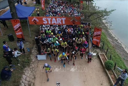 Hơn 3.000 vận động viên tham gia Giải Marathon đường mòn Việt Nam - ảnh 1