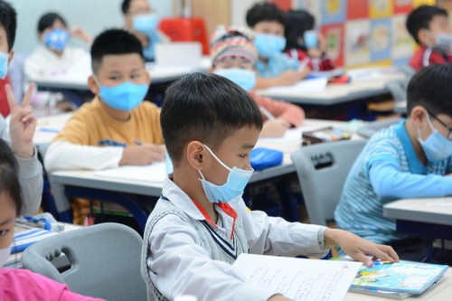 Bộ Giáo dục và Đào tạo hướng dẫn khi học sinh trở lại trường sau thời gian tạm nghỉ học vì dịch cúm - ảnh 1
