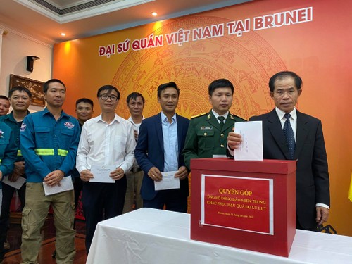 Đại sứ quán Việt Nam tại Brunei kêu gọi ủng hộ đồng bào miền Trung khắc phục hậu quả thiên tai - ảnh 1