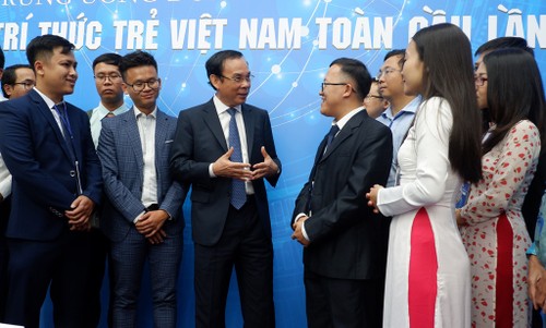 Khai mạc Diễn đàn Trí thức trẻ Việt Nam toàn cầu năm 2020 với chủ đề “Việt Nam 2045” - ảnh 7