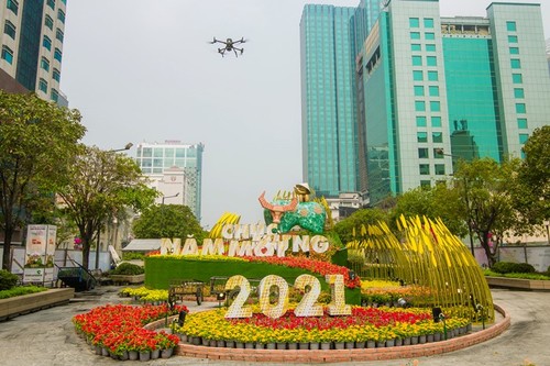 Đường hoa Nguyễn Huệ 2021 áp dụng cộng nghệ 4.0 mang lại trải nghiệm mới, độc đáo cho người dân - ảnh 2