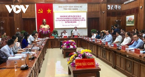 Phó Chủ tịch Thường trực Quốc hội Trần Thanh Mẫn kiểm tra công tác bầu cử tại tỉnh Hậu Giang - ảnh 1