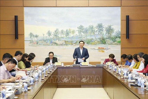 Chủ tịch Quốc hội Vương Đình Huệ làm việc với Ủy ban Về các vấn đề xã hội; Ủy ban Pháp luật của Quốc hội - ảnh 1
