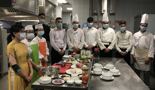 Giao lưu ẩm thực Việt Nam - Algeria: Tăng cường sự hiểu biết về văn hóa du lịch - ảnh 1