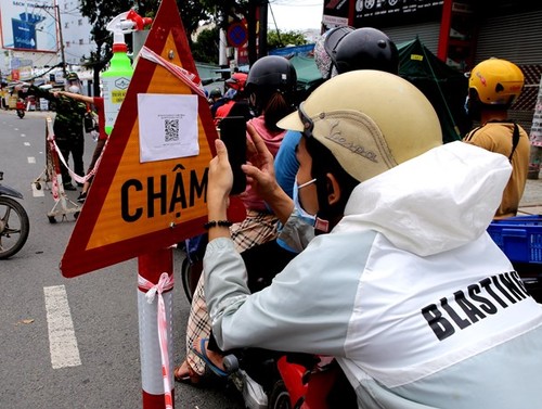 Người dân Thành phố Hồ Chí Minh khai báo di biến dân cư tại tất cả các chốt kiểm soát - ảnh 1