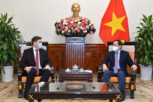 Thắt chặt hơn nữa quan hệ truyền thống hữu nghị và hợp tác giữa Việt Nam và Ba Lan - ảnh 1