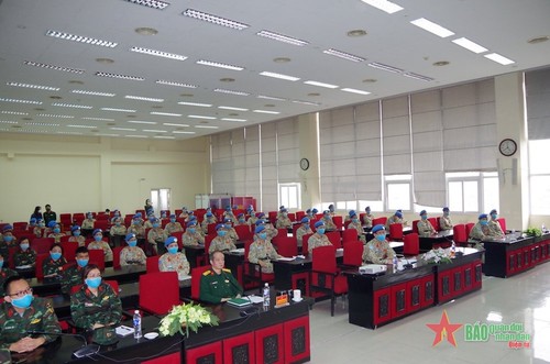 Bệnh viện dã chiến cấp 2 số 4 Việt Nam huấn luyện chuyên môn y tế bổ sung - ảnh 1