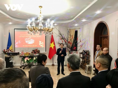 Đại sứ quán Việt Nam tại Ucraina tổ chức chương trình “Xuân Quê hương 2022” - ảnh 1