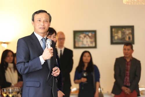 Đại sứ quán Việt Nam tại Đan Mạch gặp mặt cộng đồng nhân dịp Giỗ tổ Hùng Vương 2022 - ảnh 1