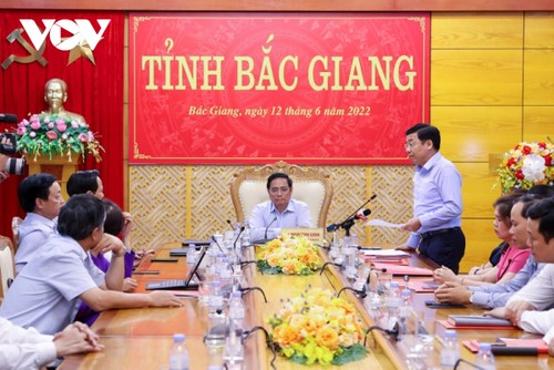 Thủ tướng Phạm Minh Chính yêu cầu tỉnh Bắc Giang phát triển kinh tế xanh, bền vững - ảnh 2