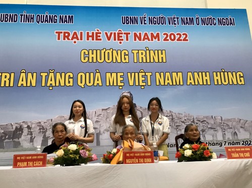 Thế hệ trẻ kiều bào tri ân và tôn vinh mẹ Việt Nam anh hùng - ảnh 4