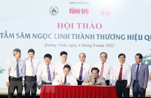 Chủ tịch nước Nguyễn Xuân Phúc: Sâm Ngọc Linh là hy vọng mới của Việt Nam trong ngành dược liệu và thực phẩm chức năng - ảnh 1