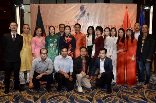 Đại sứ quán Việt Nam tại Bangladesh tổ chức Tết Độc lập - ảnh 1