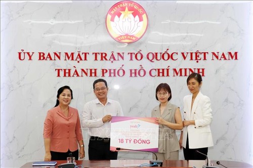 Thành phố Hồ Chí Minh tiếp nhận hơn 400 tấn hàng hóa ủng hộ trẻ mồ côi, người nghèo vui Tết Trung thu 2022 - ảnh 1