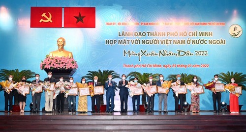 Nhiều hoạt động dành cho kiều bào mừng Xuân Quý Mão 2023 tại Thành phố Hồ Chí Minh - ảnh 1