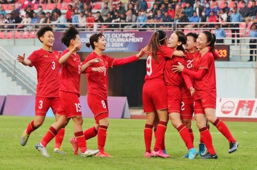 Đội tuyển bóng đá nữ Việt Nam chuẩn bị cho SEA Games 32 - ảnh 1