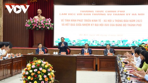 Thủ tướng Phạm Minh Chính: Giải quyết các đề xuất của Hà Nội đảm bảo khả thi, hiệu quả, kịp thời, đúng hạn - ảnh 1