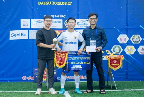 Tưng bừng ngày hội bóng đá của người Việt Nam tại khu vực Đông Nam Hàn Quốc - ảnh 6