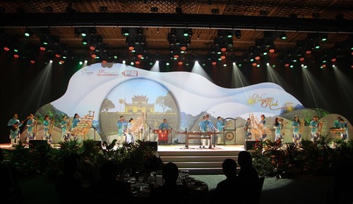 Ấn tượng chương trình gala “Dáng hình Việt Nam” tại Thành phố Hồ Chí Minh - ảnh 1