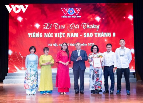 Trao Giải thưởng Tiếng nói Việt Nam – Sao tháng 9 - ảnh 2