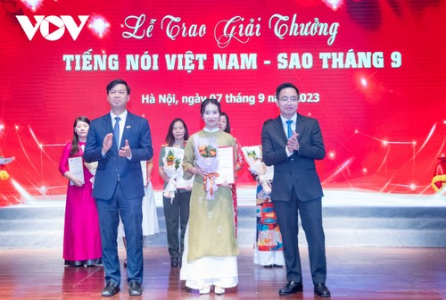 Trao Giải thưởng Tiếng nói Việt Nam – Sao tháng 9 - ảnh 4