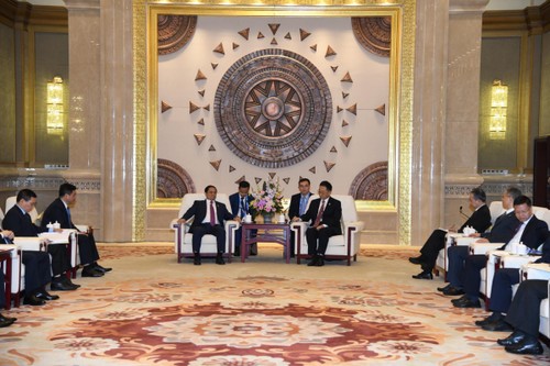 Thủ tướng Phạm Minh Chính đến Nam Ninh, bắt đầu chuyến công tác tham dự Hội chợ CAEXPO và Hội nghị CABIS - ảnh 2