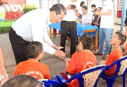 Phó Chủ tịch Quốc hội Nguyễn Đức Hải thăm, tặng quà Tết tại tỉnh Quảng Nam - ảnh 1