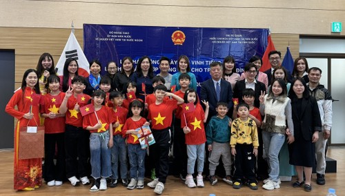 Lễ phát động Ngày tôn vinh tiếng Việt và Khai giảng lớp tiếng Việt tại Hàn Quốc - ảnh 3