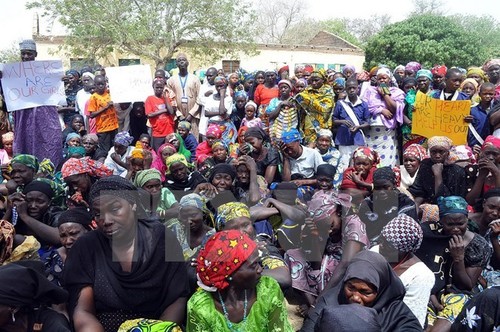 В Нигерии из плена группировки «Боко Харам» освобождены сотни женщин и детей - ảnh 1