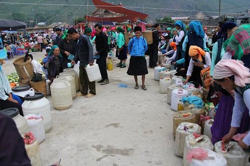Сельские базары в горной провинции Хазянг - ảnh 1
