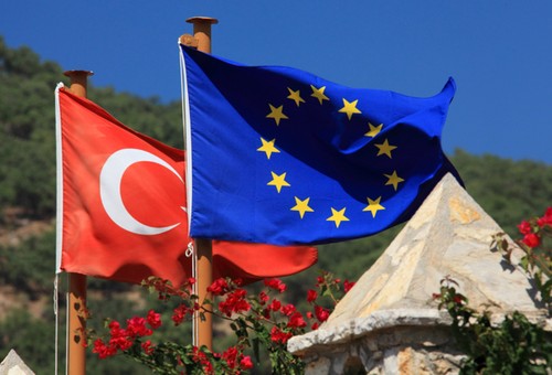 ФРГ прорабатывает сценарии на случай отказа Турции от соглашения с ЕС - ảnh 1
