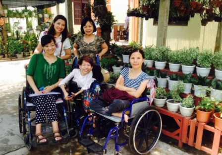 Во Вьетнаме создаются наилучшие условия инвалидам для возвращения в общество - ảnh 1