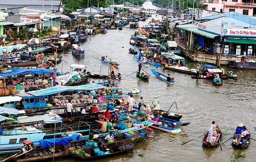 Плавучий рынок на перекрёстке рек в дельте реки Меконг - ảnh 3