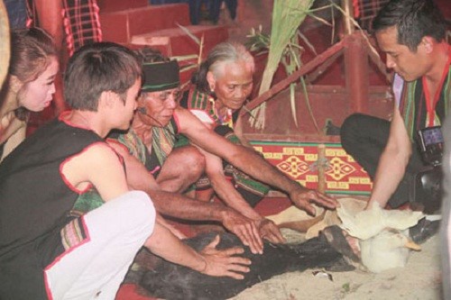 Ритуальная молитва народности Мнонг о здоровье - ảnh 1