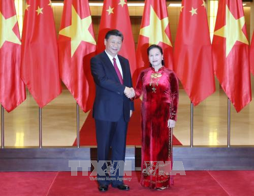 Председатель Нацсобрания Вьетнама встретилась с генсекретарём ЦК Компартии Китая - ảnh 1