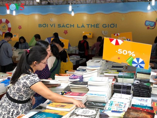 Вьетнамский День книги - распространение культурных ценностей - ảnh 5