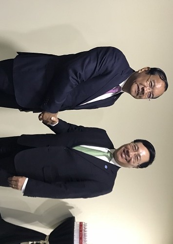 Вице-премьер, глава МИД СРВ провёл двусторонние встречи в Сингапуре - ảnh 1