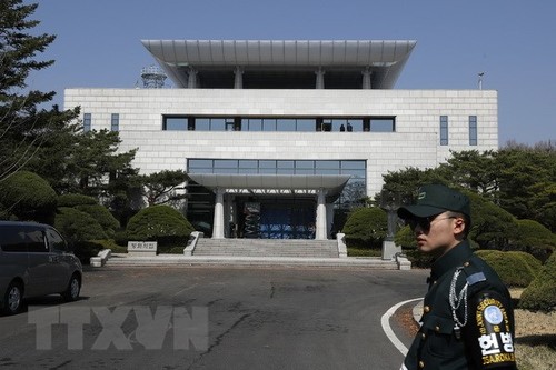 สาธารณรัฐเกาหลีประกาศรายละเอียดการพบปะสุดยอดระหว่างสองภาคเกาหลี - ảnh 1