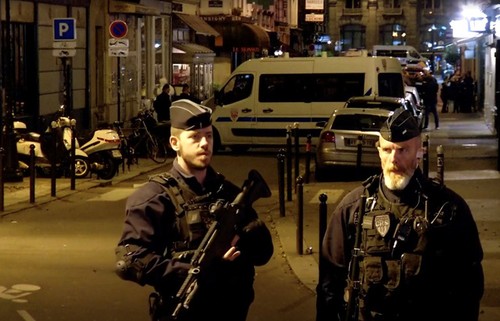 กลุ่มไอเอสออกมาแสดงความรับผิดชอบต่อเหตุโจมตีในกรุงปารีส - ảnh 1